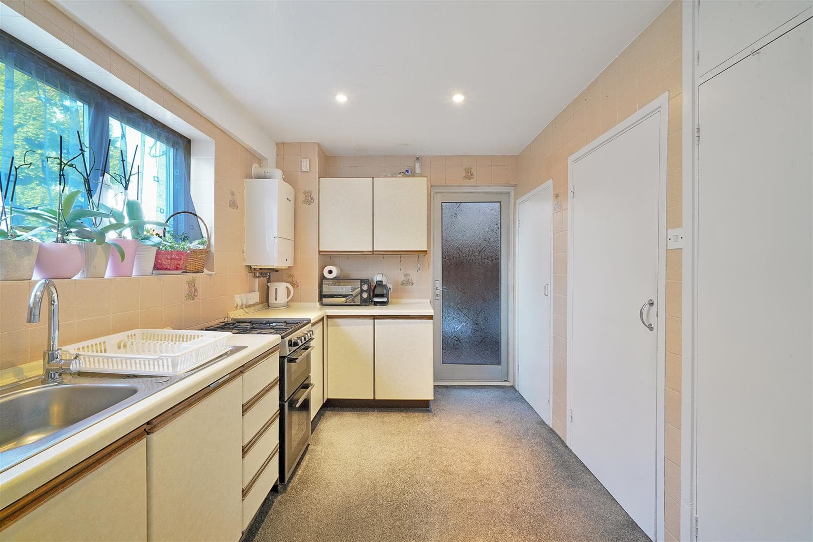Tunworth Close, Kingsbury, London, NW9 8QE